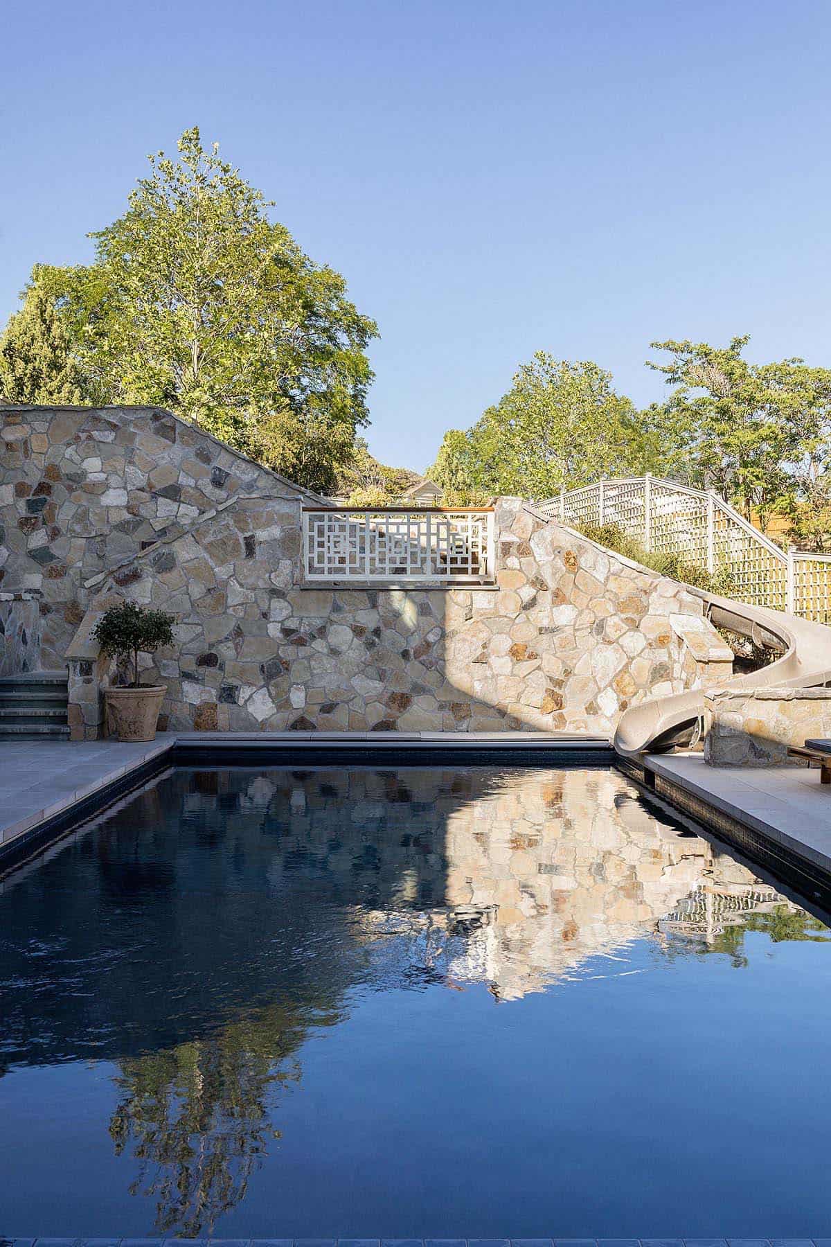 dutch-colonial-home-pool