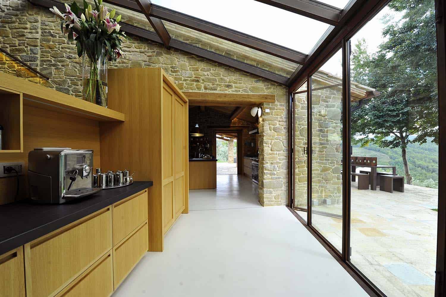 contemporary-kitchen-pantry-with-a-wall-of-windows