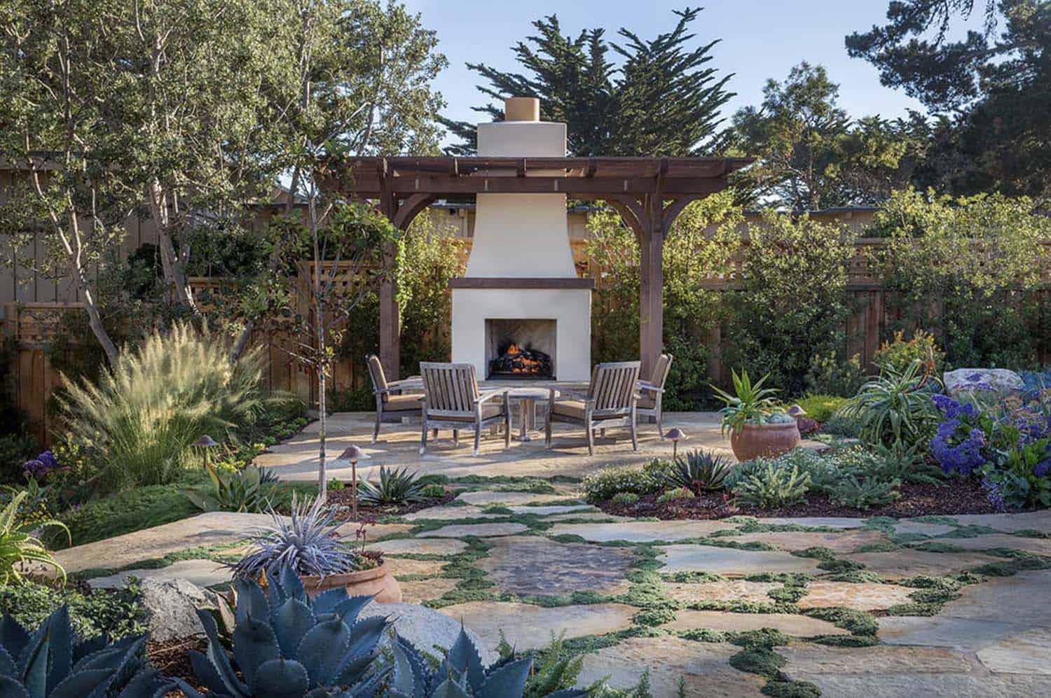freestanding-outdoor-fireplace