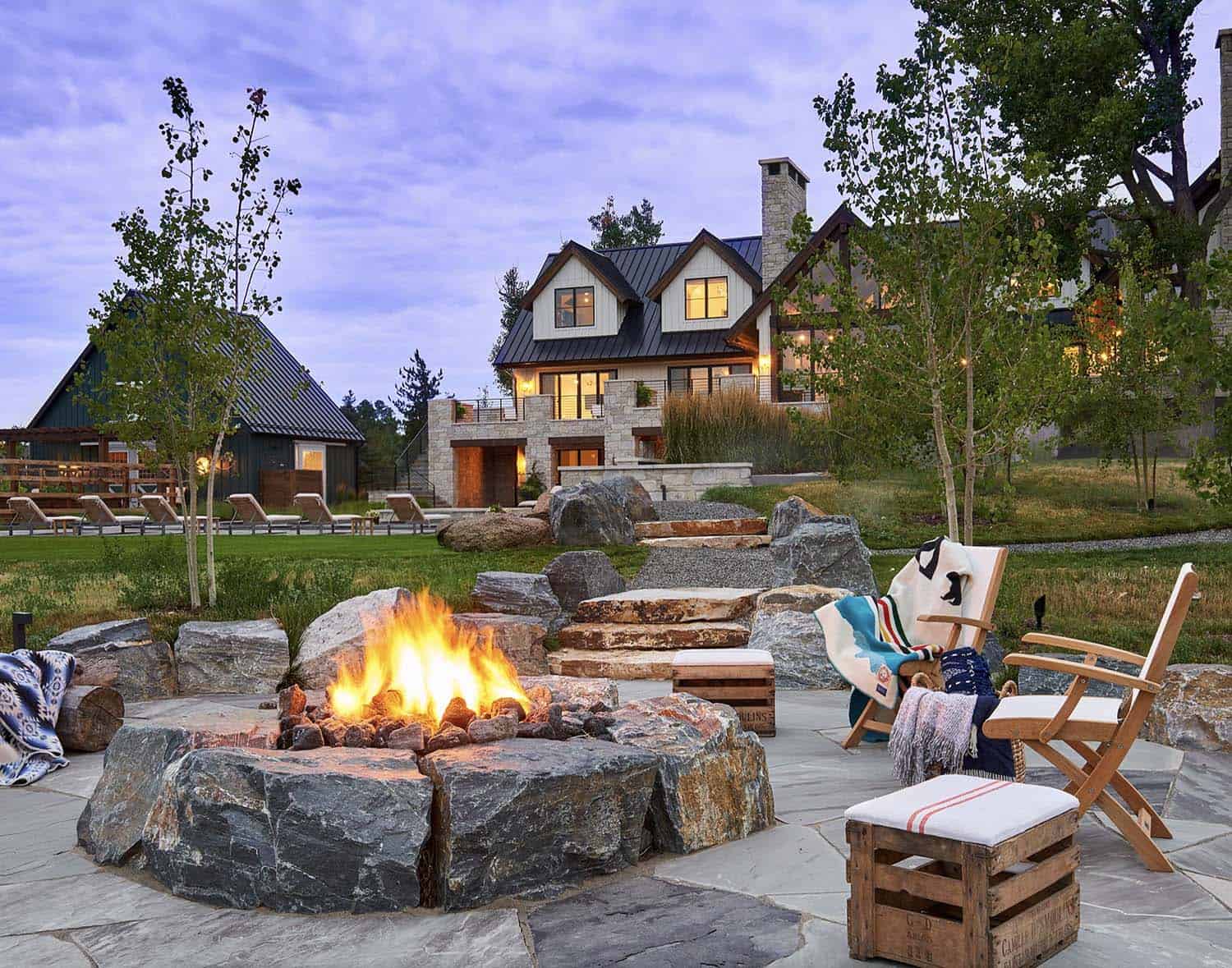modern-farmhouse-patio-with-a-fire-pit