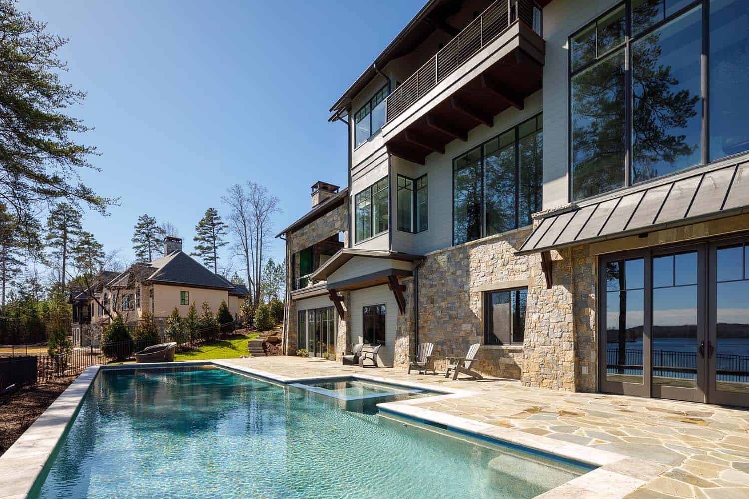 modern-lake-house-pool