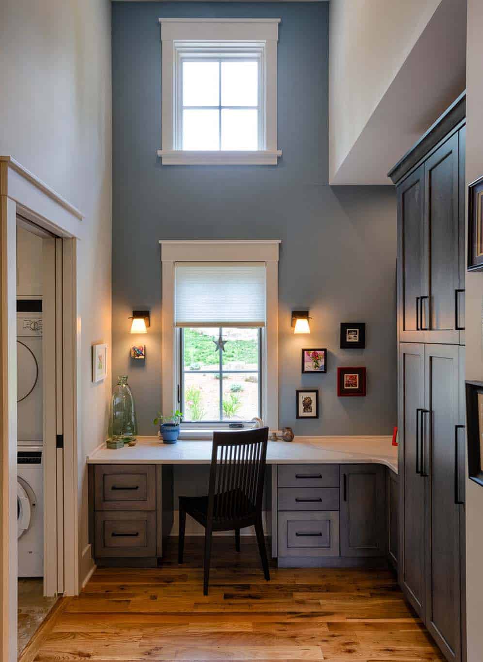 traditional-craftsman-style-home-office