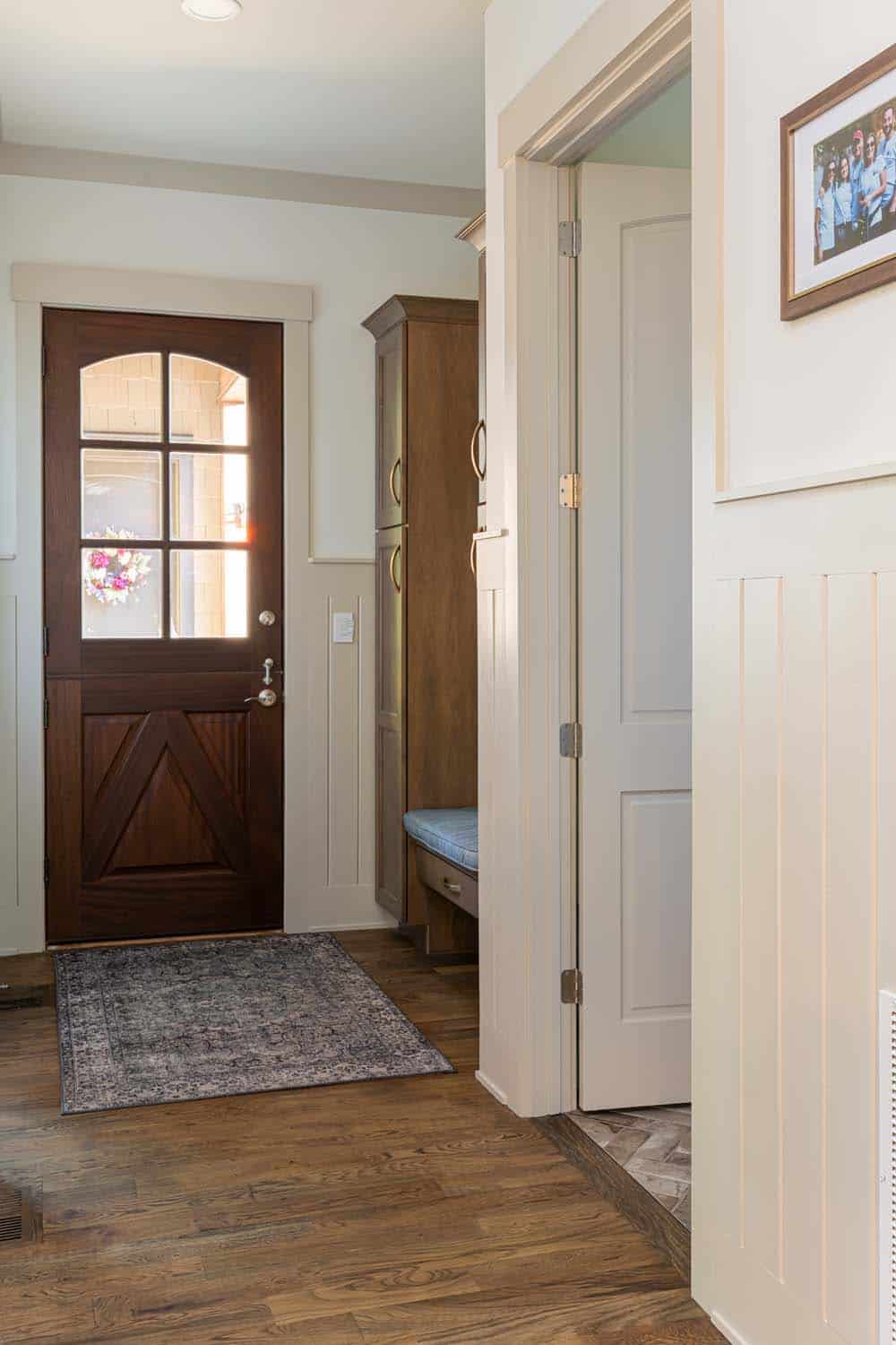 transitional-mudroom-entry-with-a-built-in-bench