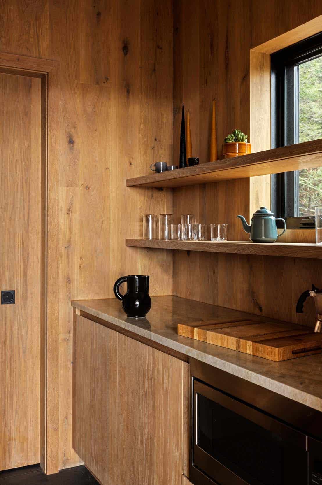 modern-rustic-kitchen-pantry