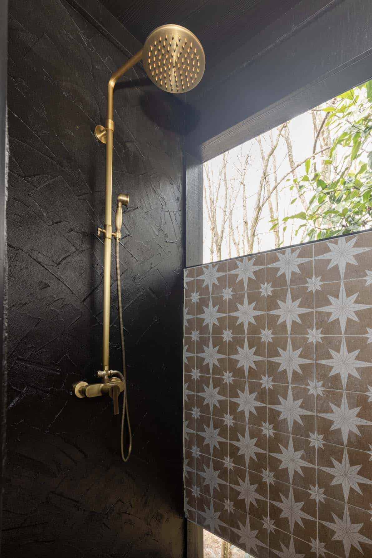 a-frame-cabin-scandinavian-bathroom-shower