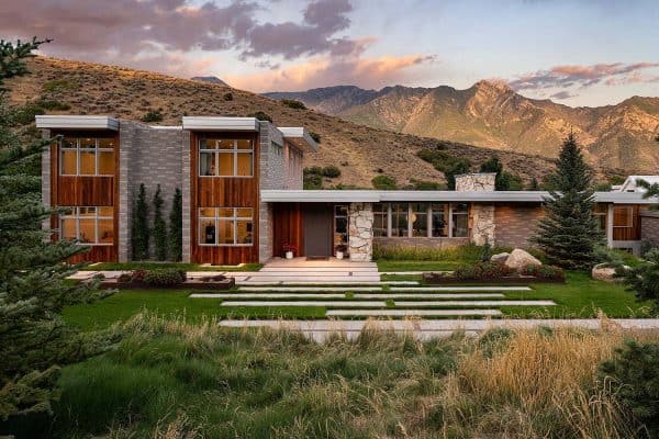 featured posts image for A midcentury alpine home in Salt Lake City with serene mountain views