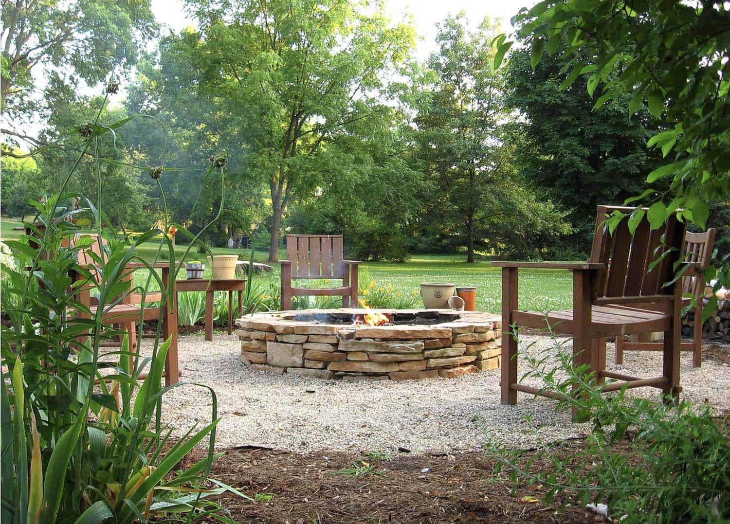 diy-stacked-stone-fire-pit