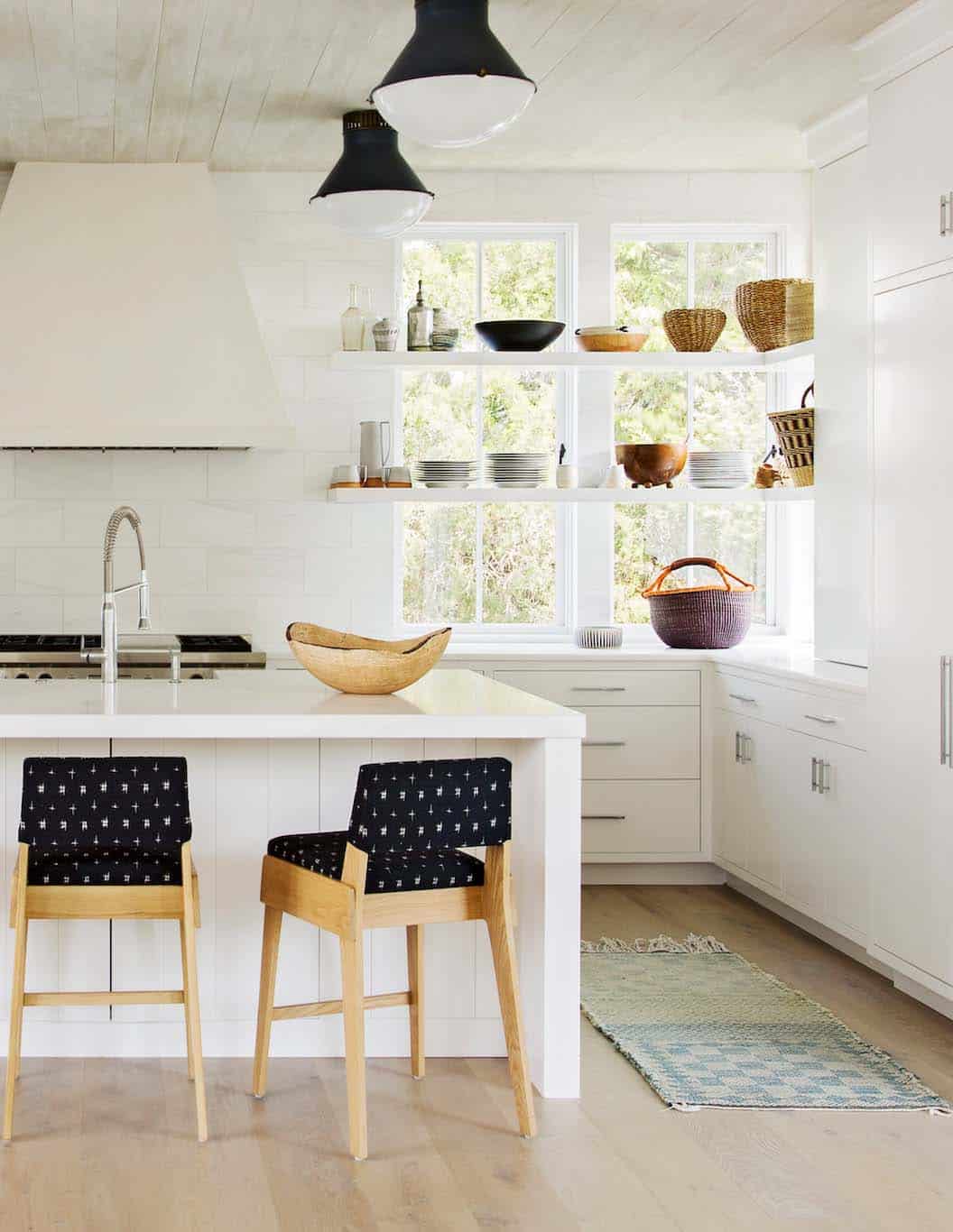 beach-style-kitchen-with-pendant-lights