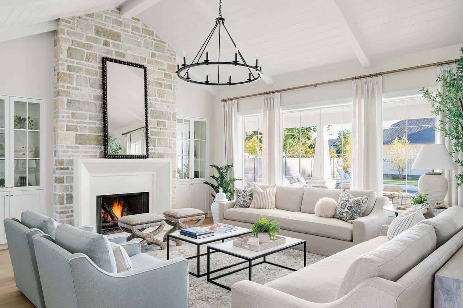 coastal-style-living-room-with-a-fireplace
