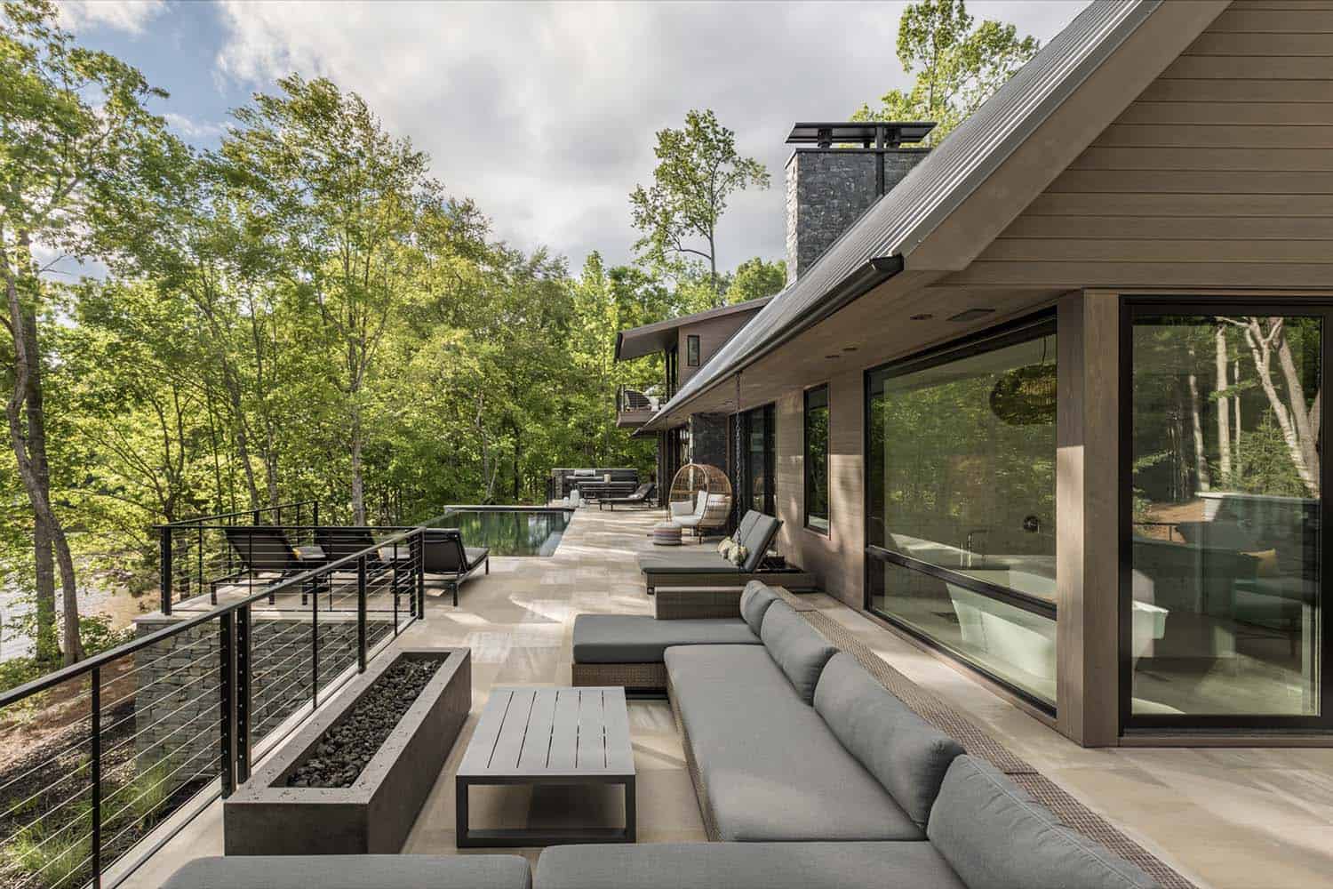 contemporary-mountain-home-deck