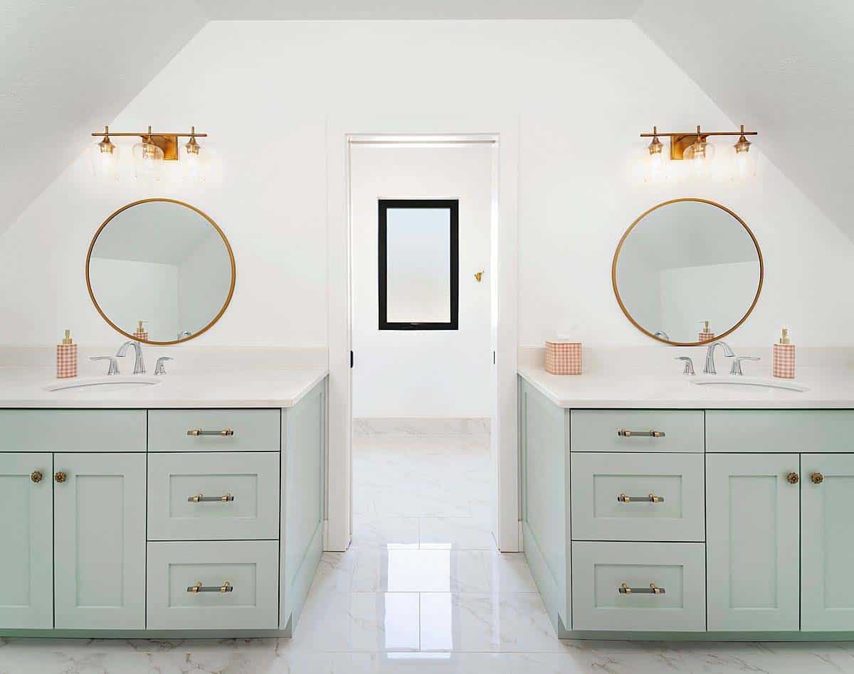 contemporary-bathroom-dual-vanity