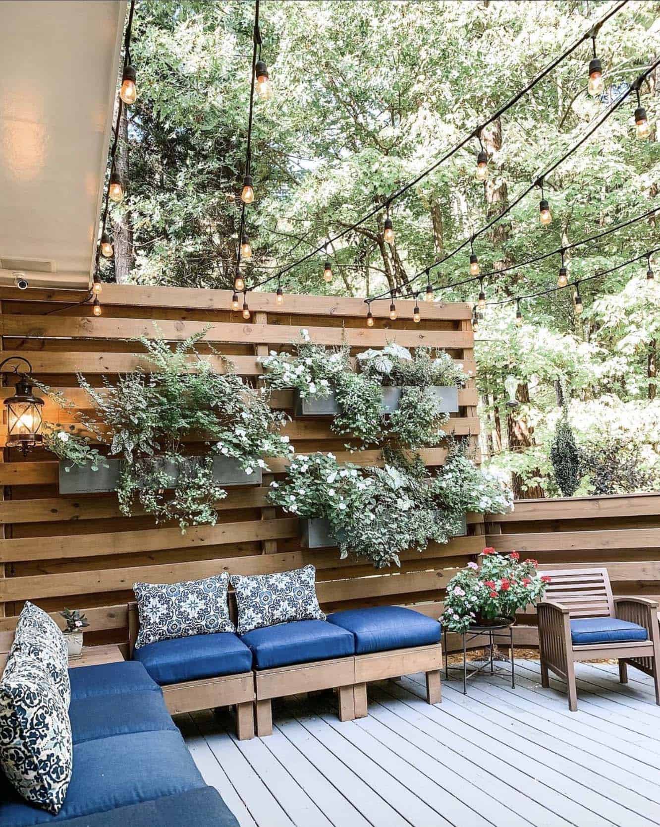 backyard-deck-with-privacy-wall-and-planters