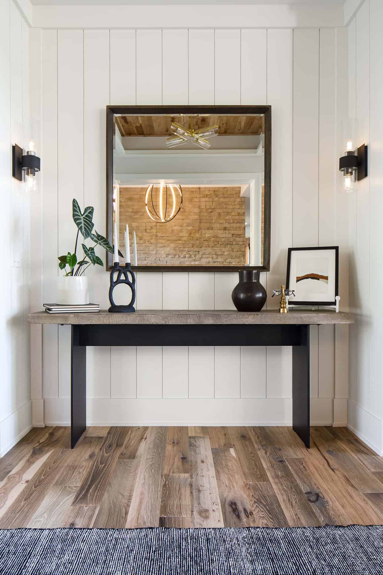 modern-lake-home-entry-console-table