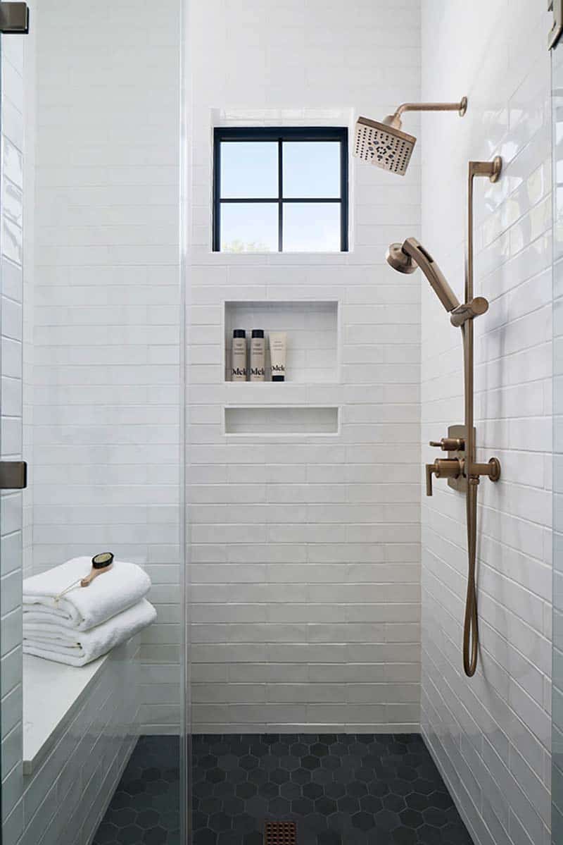 modern-farmhouse-style-bathroom-shower
