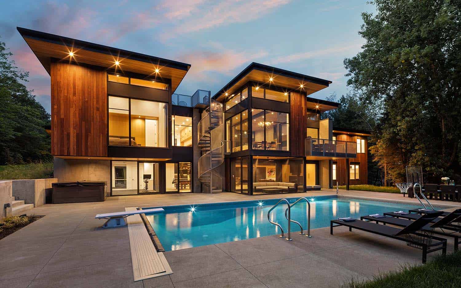 modern-home-exterior-with-a-pool-at-dusk