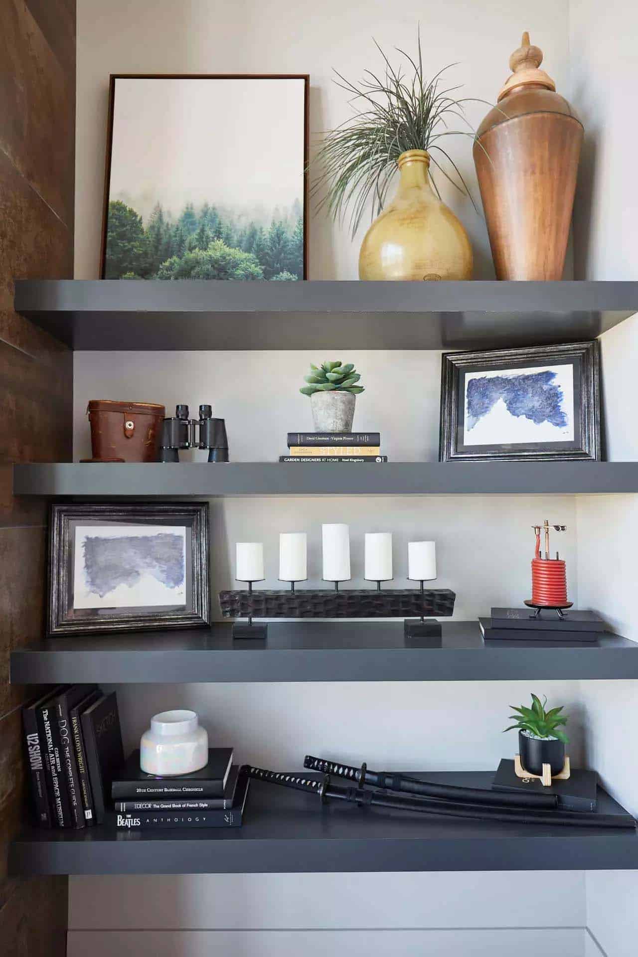 modern-mountain-bedroom-wall-shelf-detail