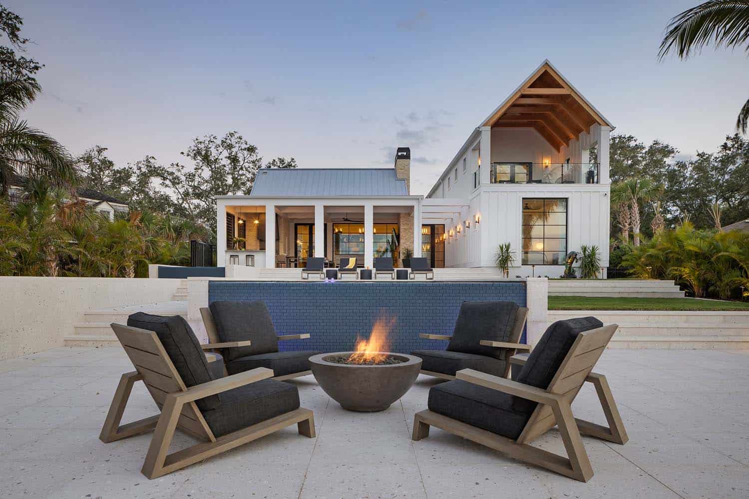 modern-river-house-patio-with-a-fire-pit