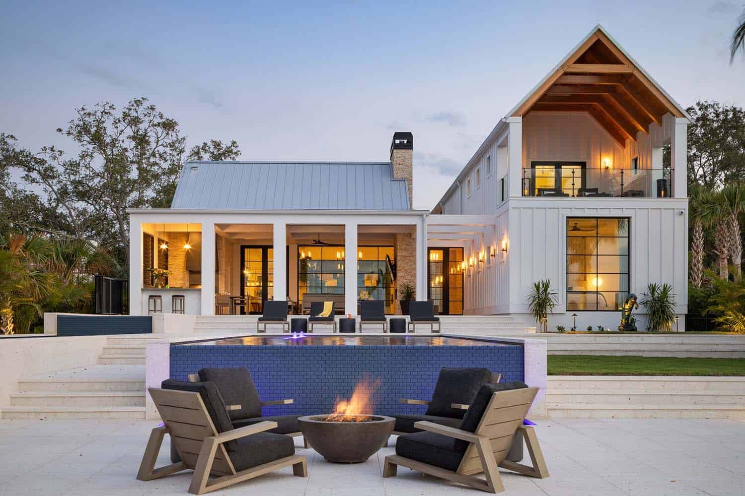 modern-river-house-patio-with-a-fire-pit