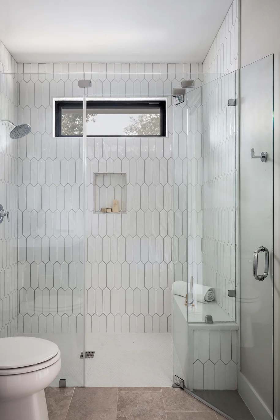 modern-farmhouse-bathroom-shower