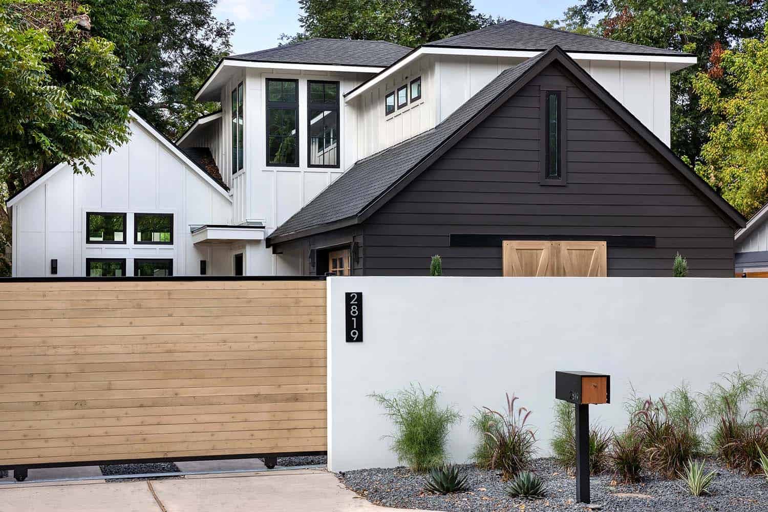 modern-urban-farmhouse-exterior
