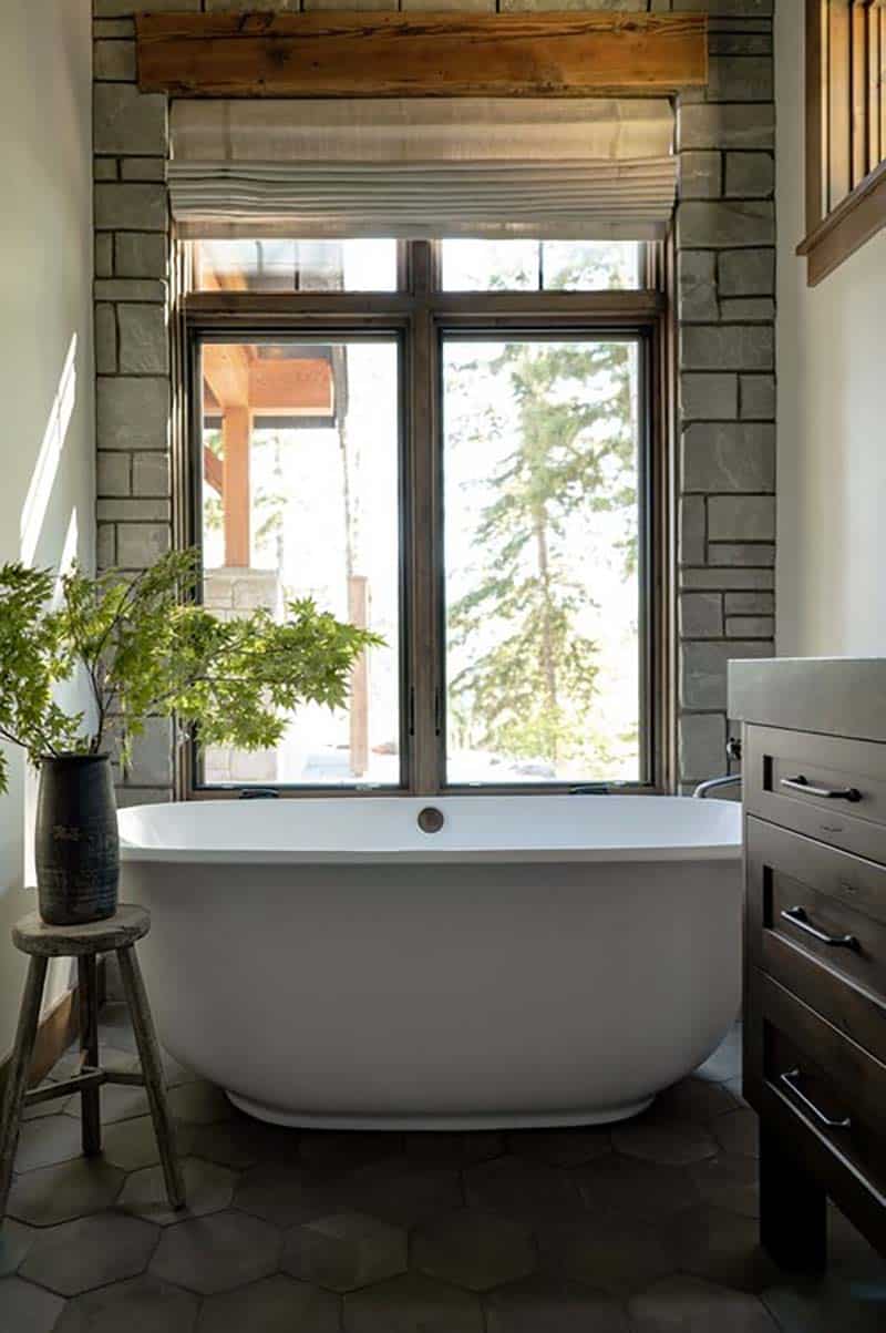 mountain-dream-home-bathroom-with-a-freestanding-tub