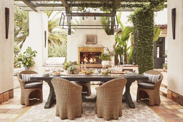featured posts image for Step inside this elegant Spanish Colonial in the hills above Malibu