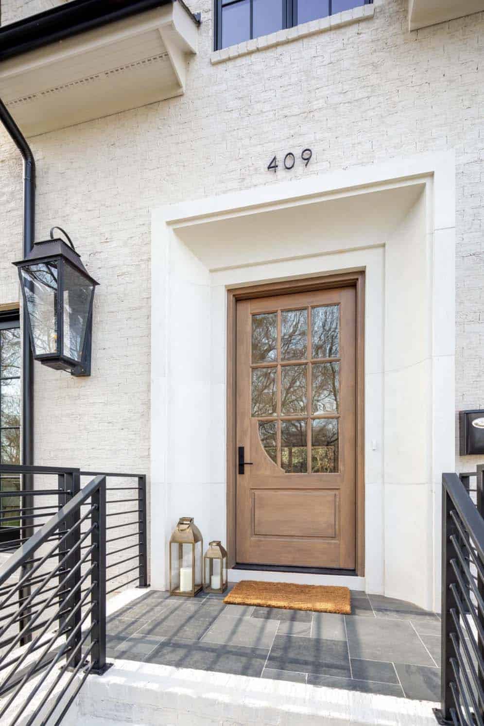 traditional-white-brick-home-entry