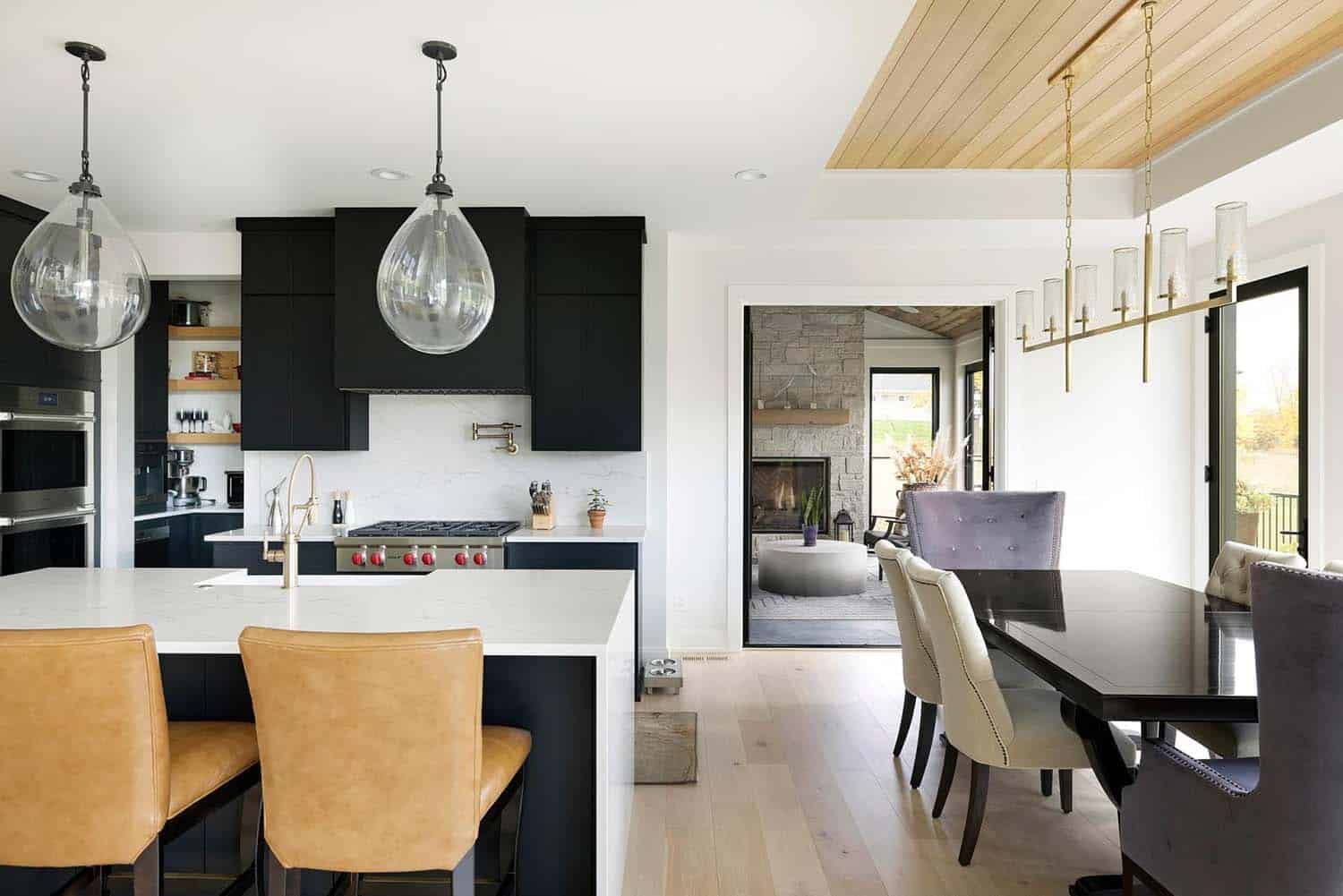 transitional-style-kitchen-and-dining-room
