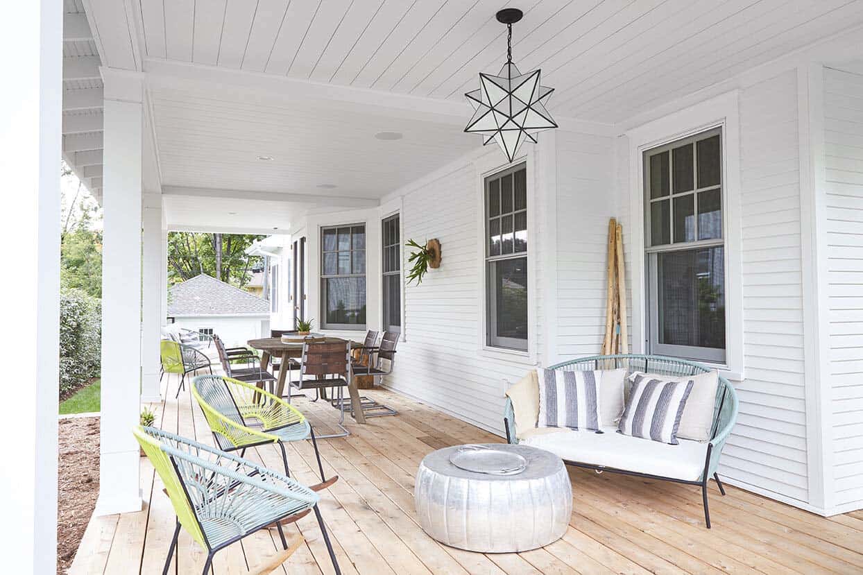 transitional-home-covered-porch
