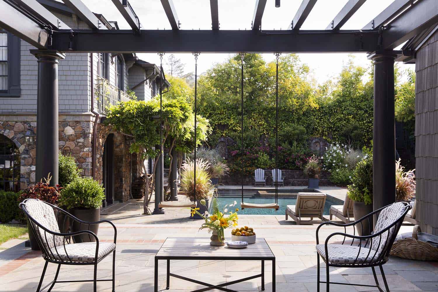 traditional-style-patio-with-a-pergola