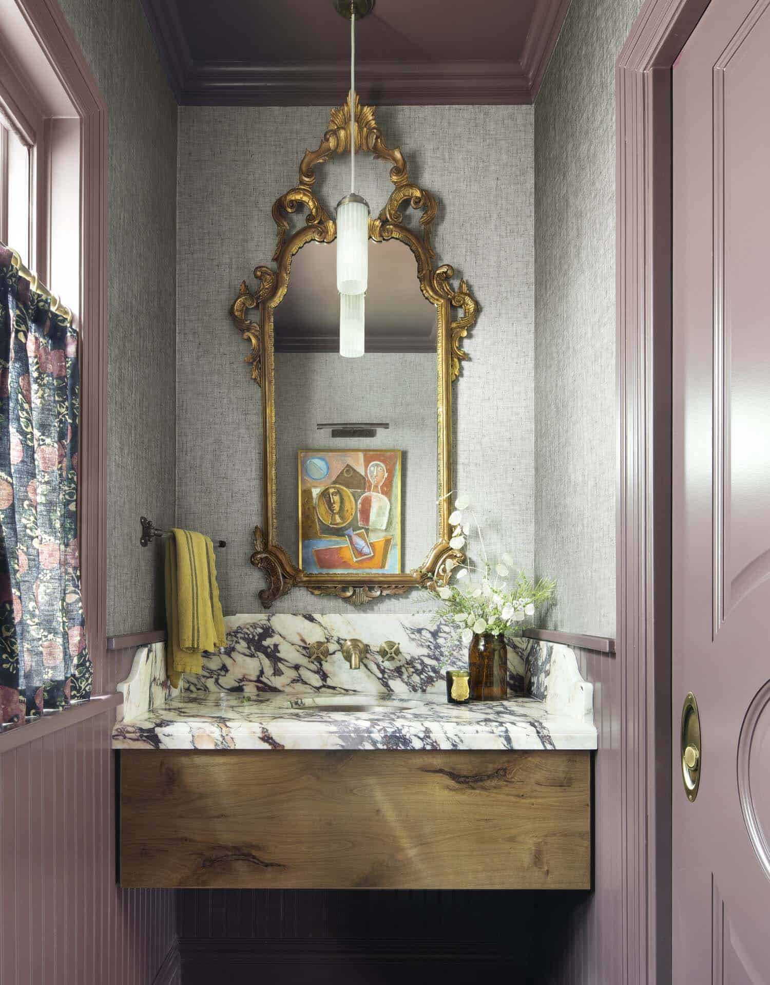 traditional-style-powder-room
