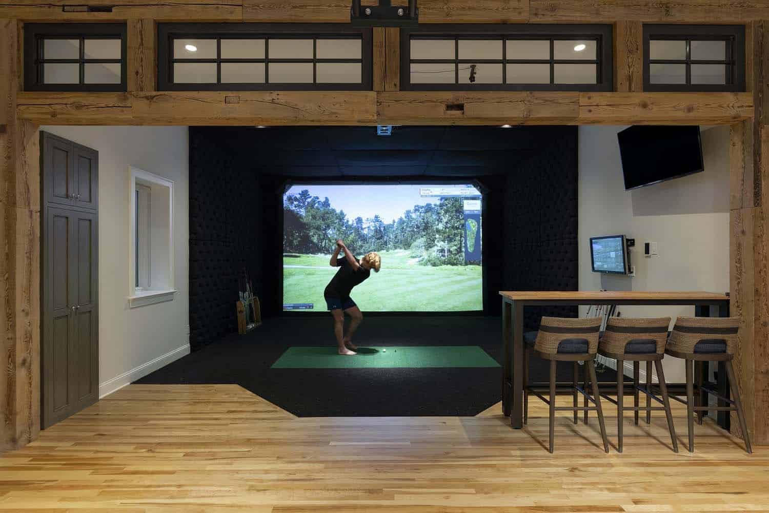 coastal-style-basement-golf-simulator