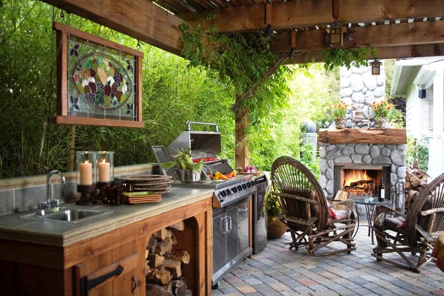outdoor-garden-kitchen-with-a-fireplace