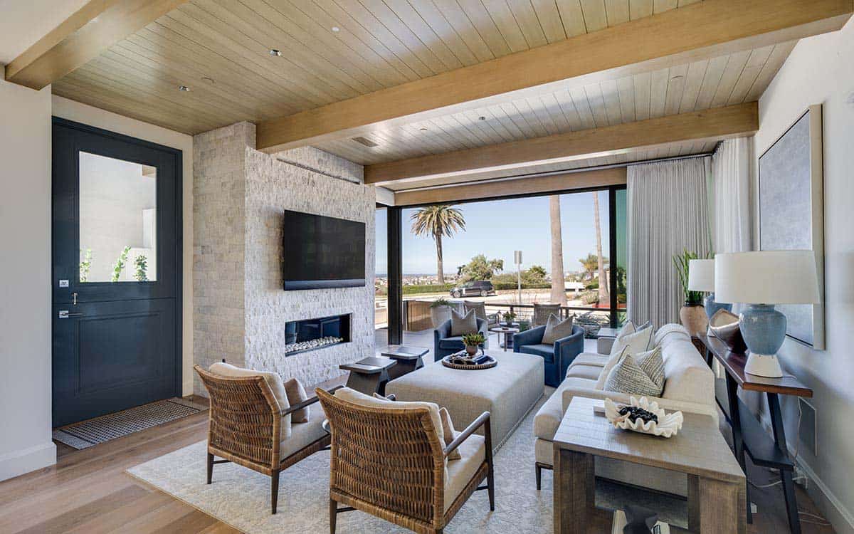 coastal-modern-living-room-fireplace