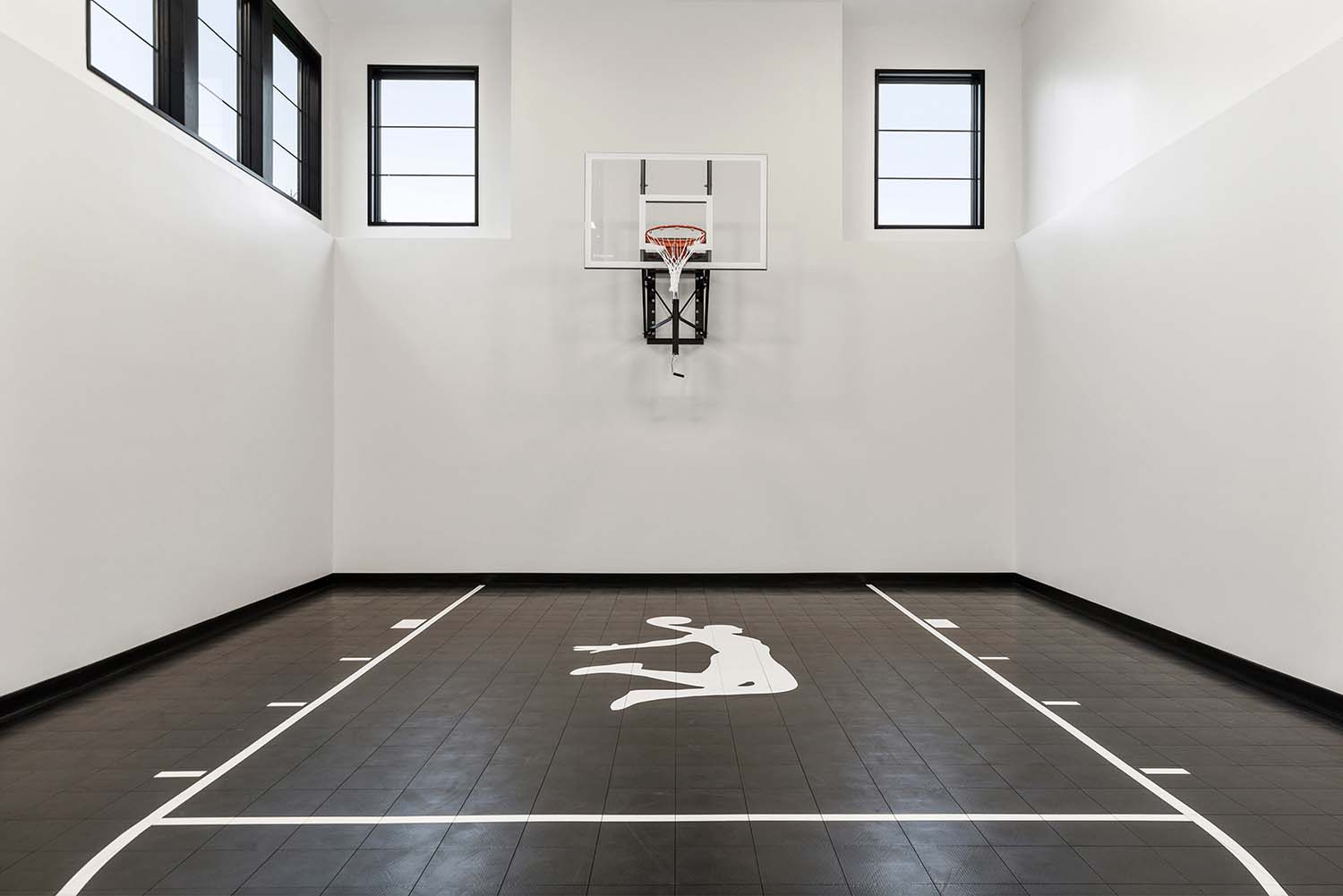 contemporary-indoor-basketball-court