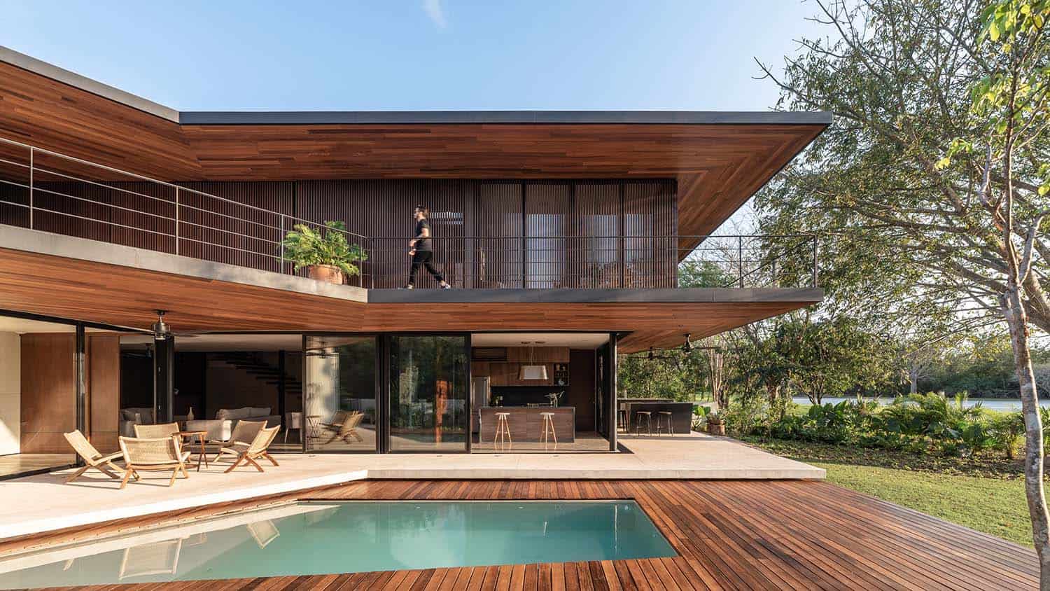 minimalist-house-exterior-pool