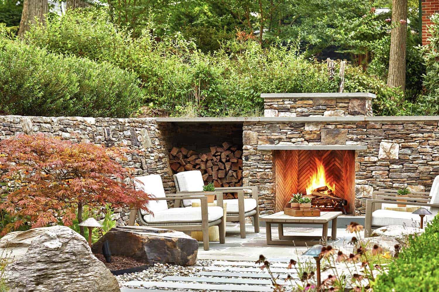 contemporary-landscape-outdoor-fireplace