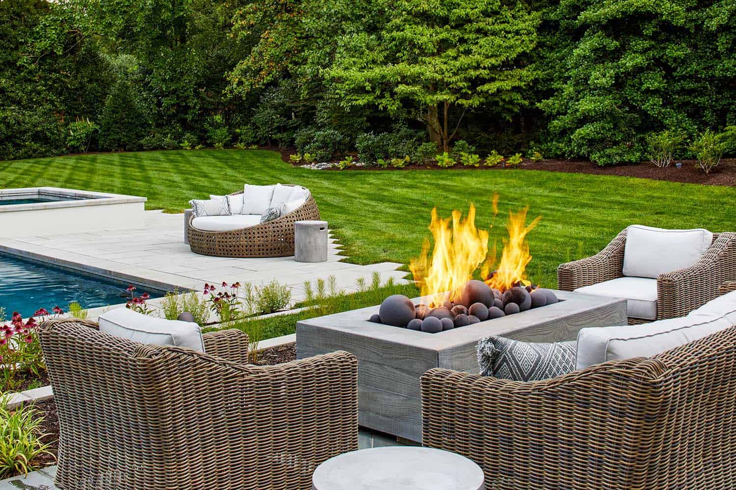 transitional-patio-with-a-fire-pit