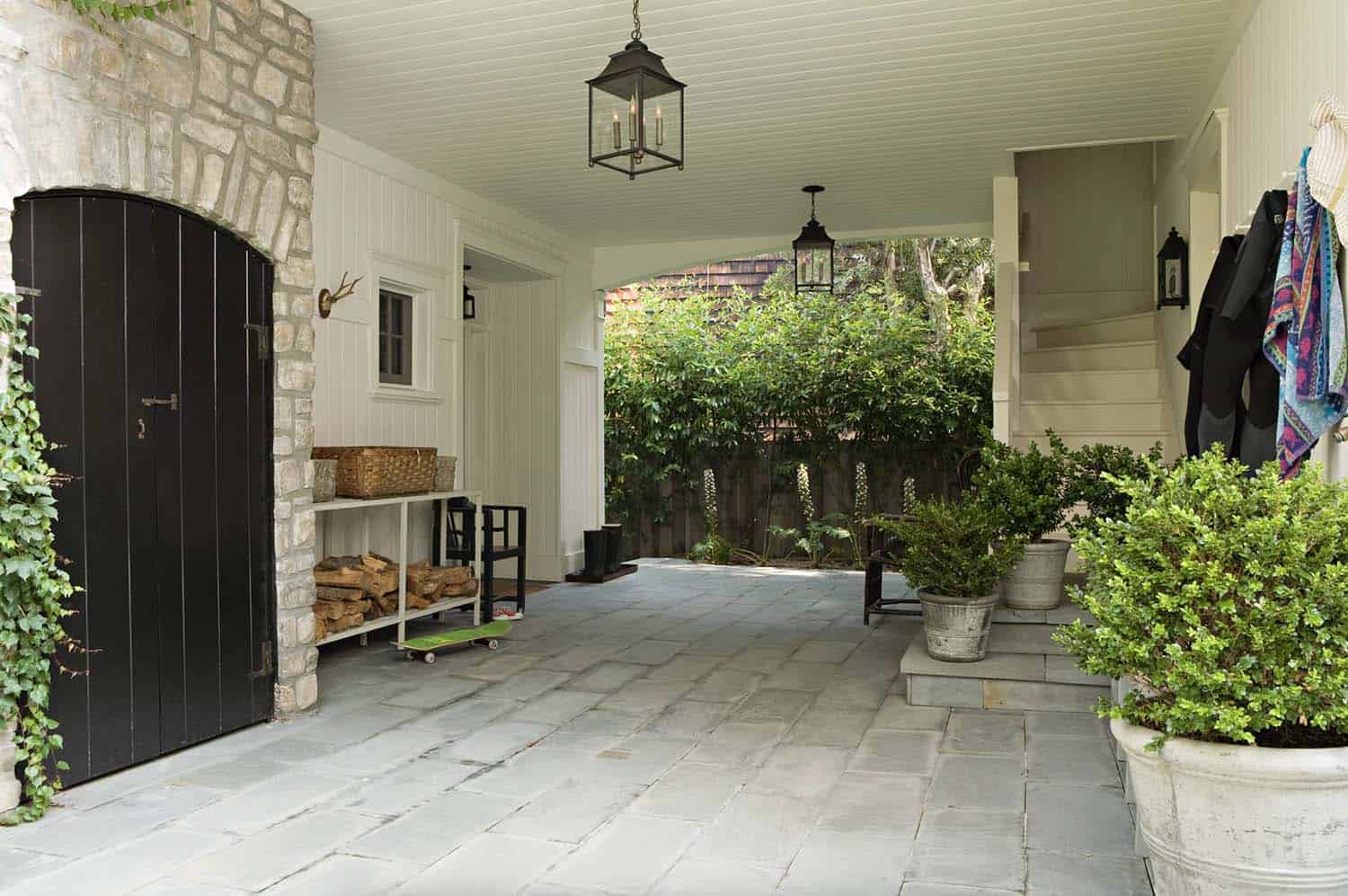 traditional-home-exterior-patio