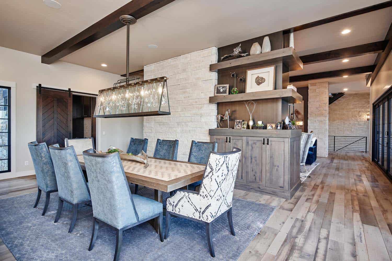 modern-glam-farmhouse-dining-room