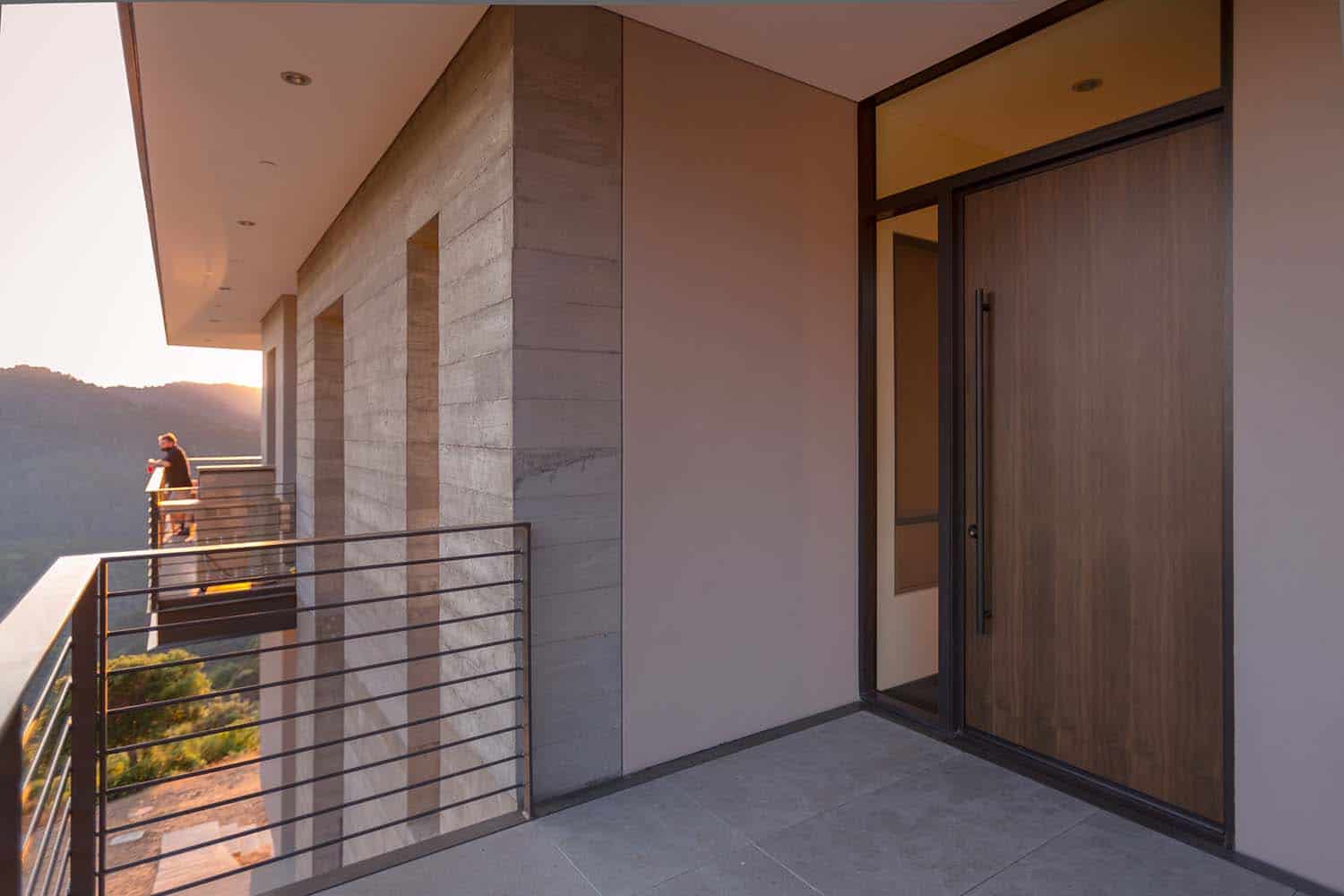 modern-house-entry