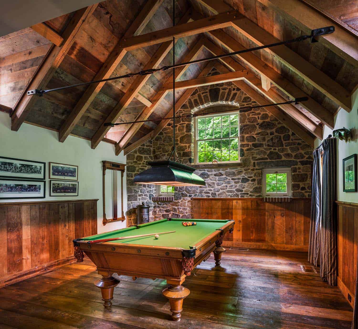 traditional-farmhouse-game-room-pool-table