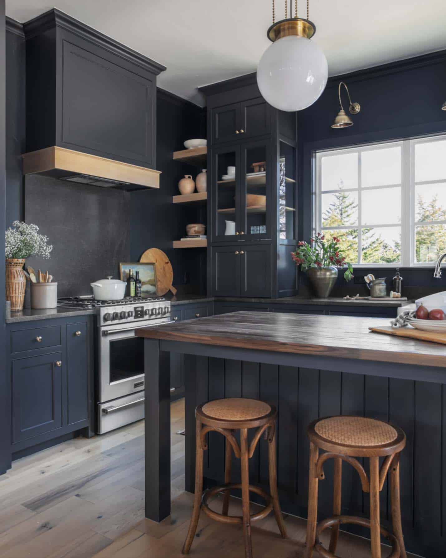 transitional-style-kitchen-with-dark-blue-cabinets