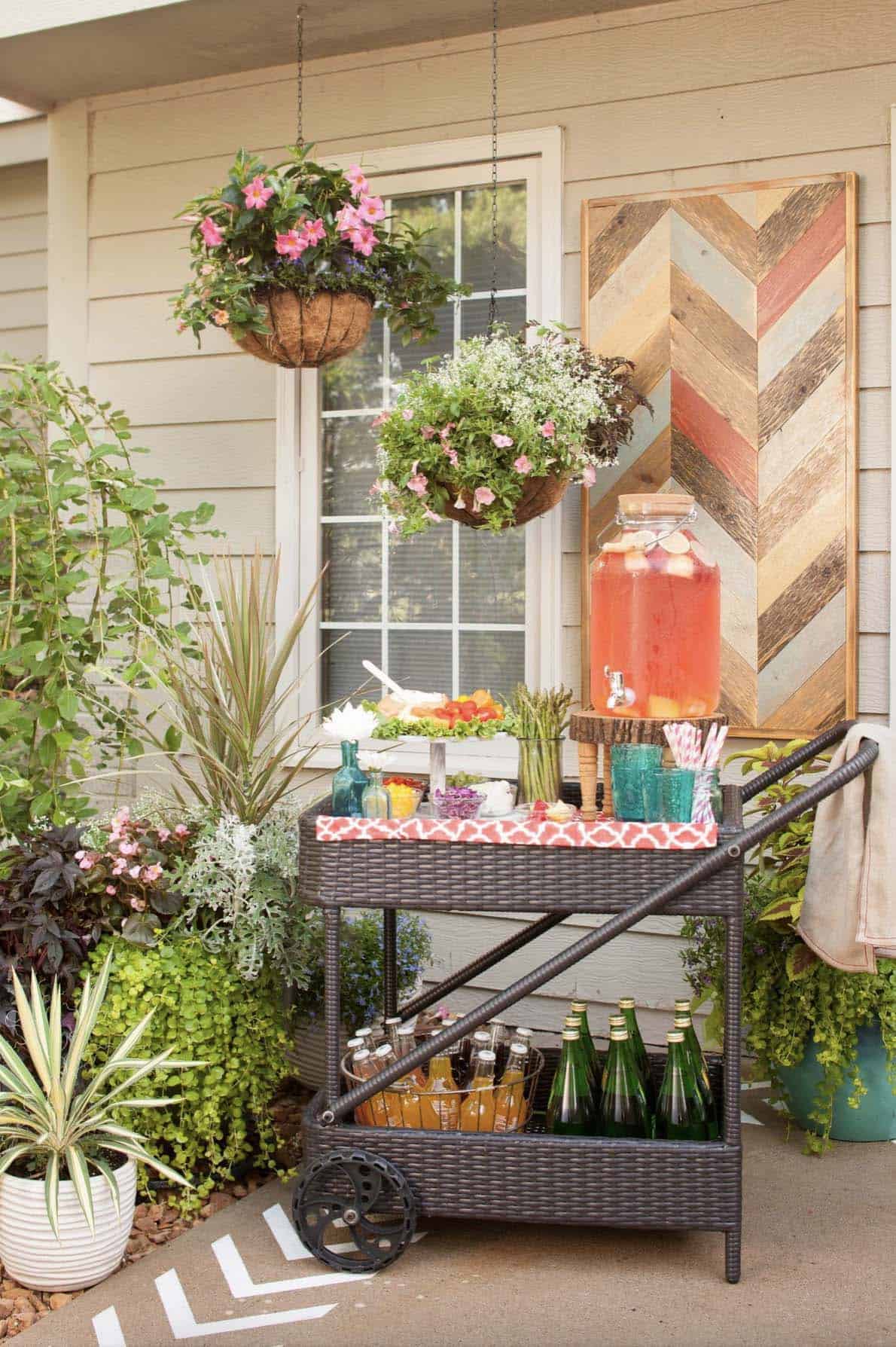 portable-bar-cart-on-backyard-patio-for-entertaining