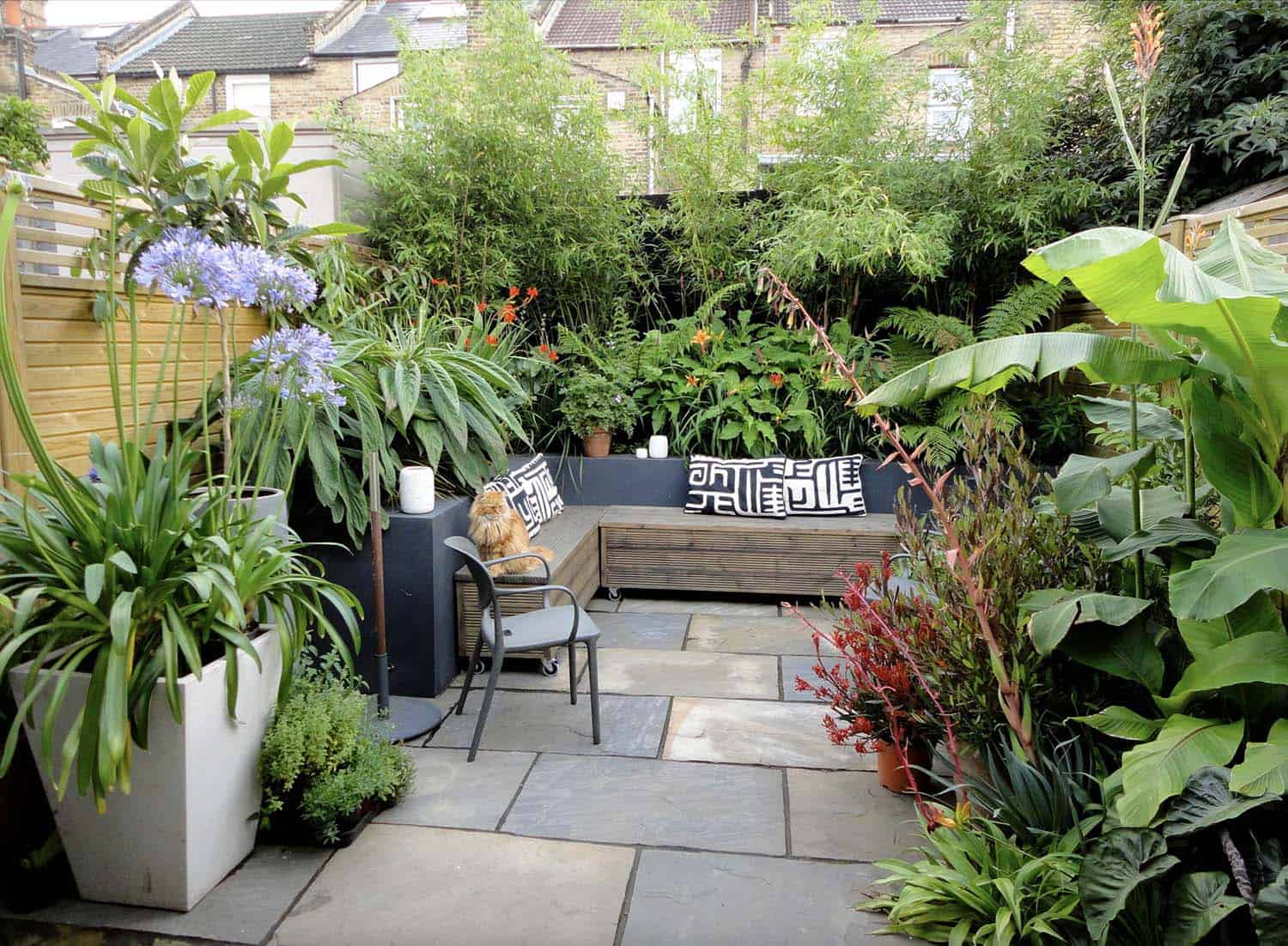 small-backyard-patio-garden-oasis