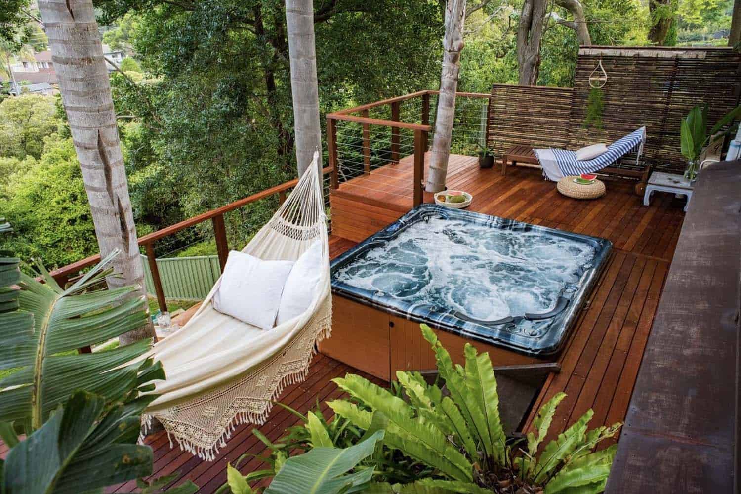 small-backyard-hot-tub-deck