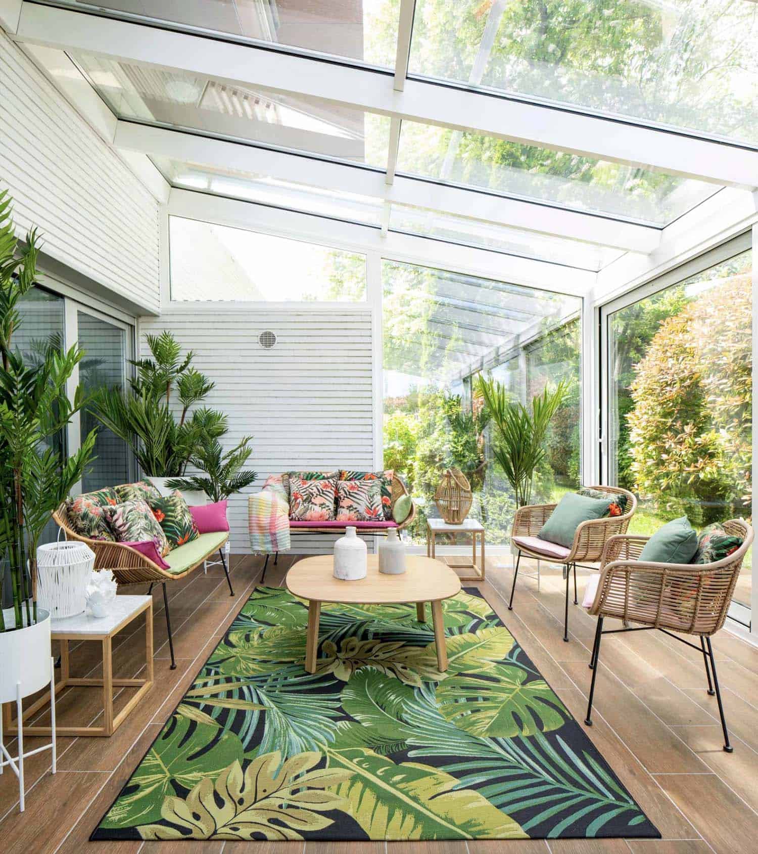 tropical screened porch