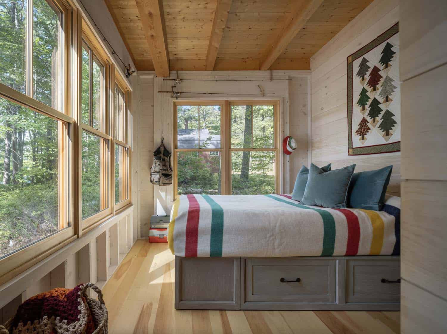 modern rustic cabin bedroom