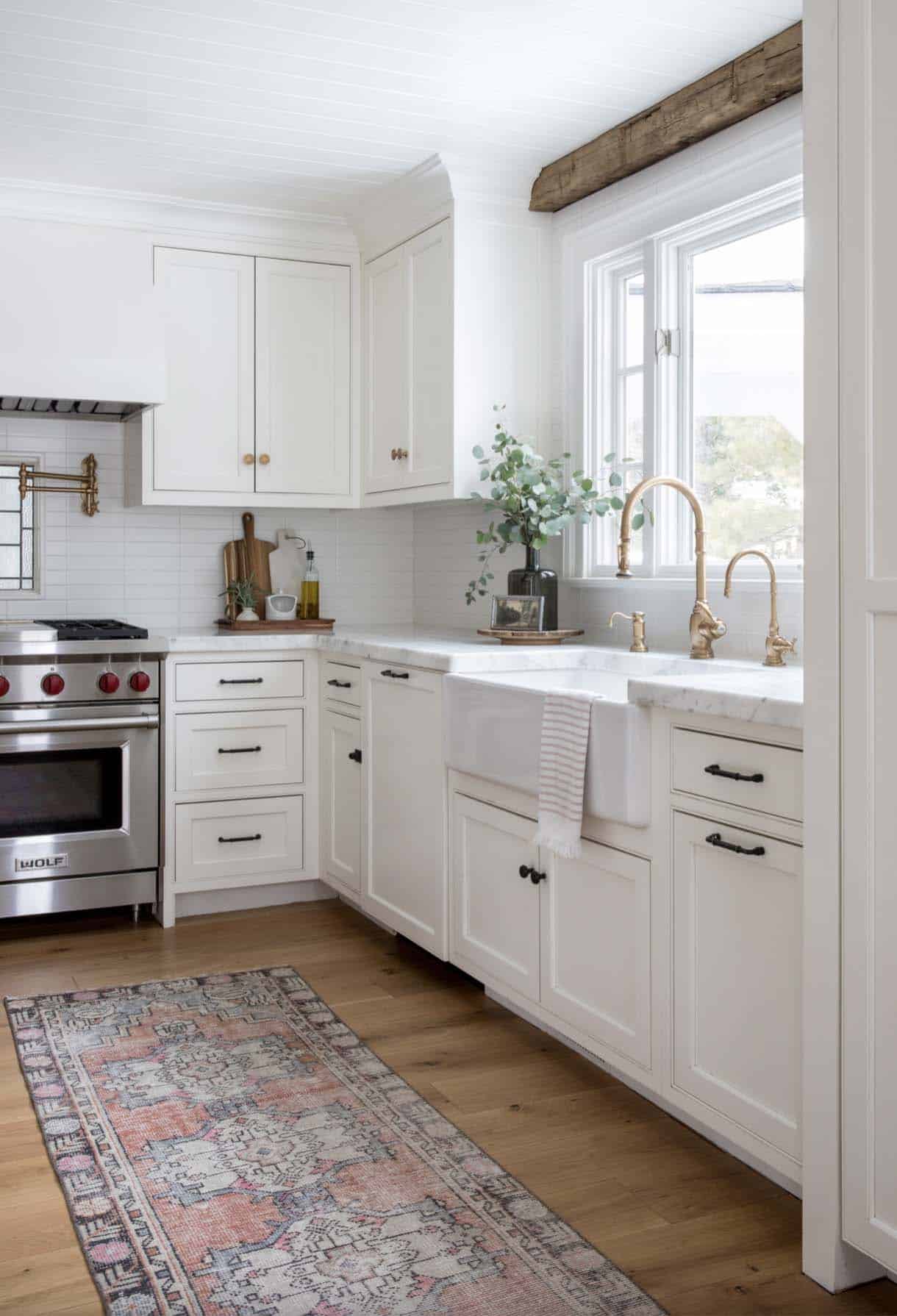 craftsman-style-house-kitchen