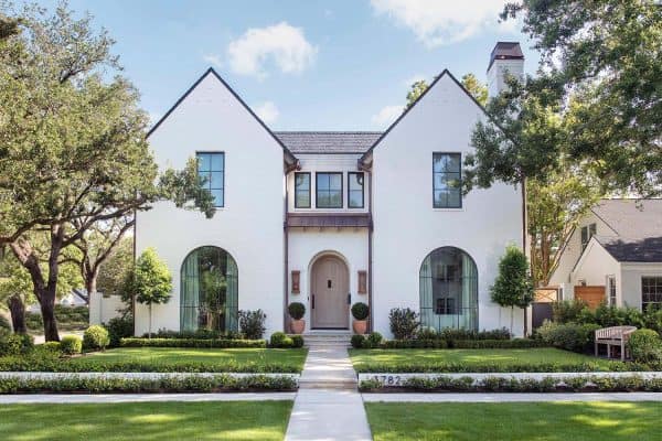 featured posts image for A peek into this stunning English style house with luxe interiors in Houston